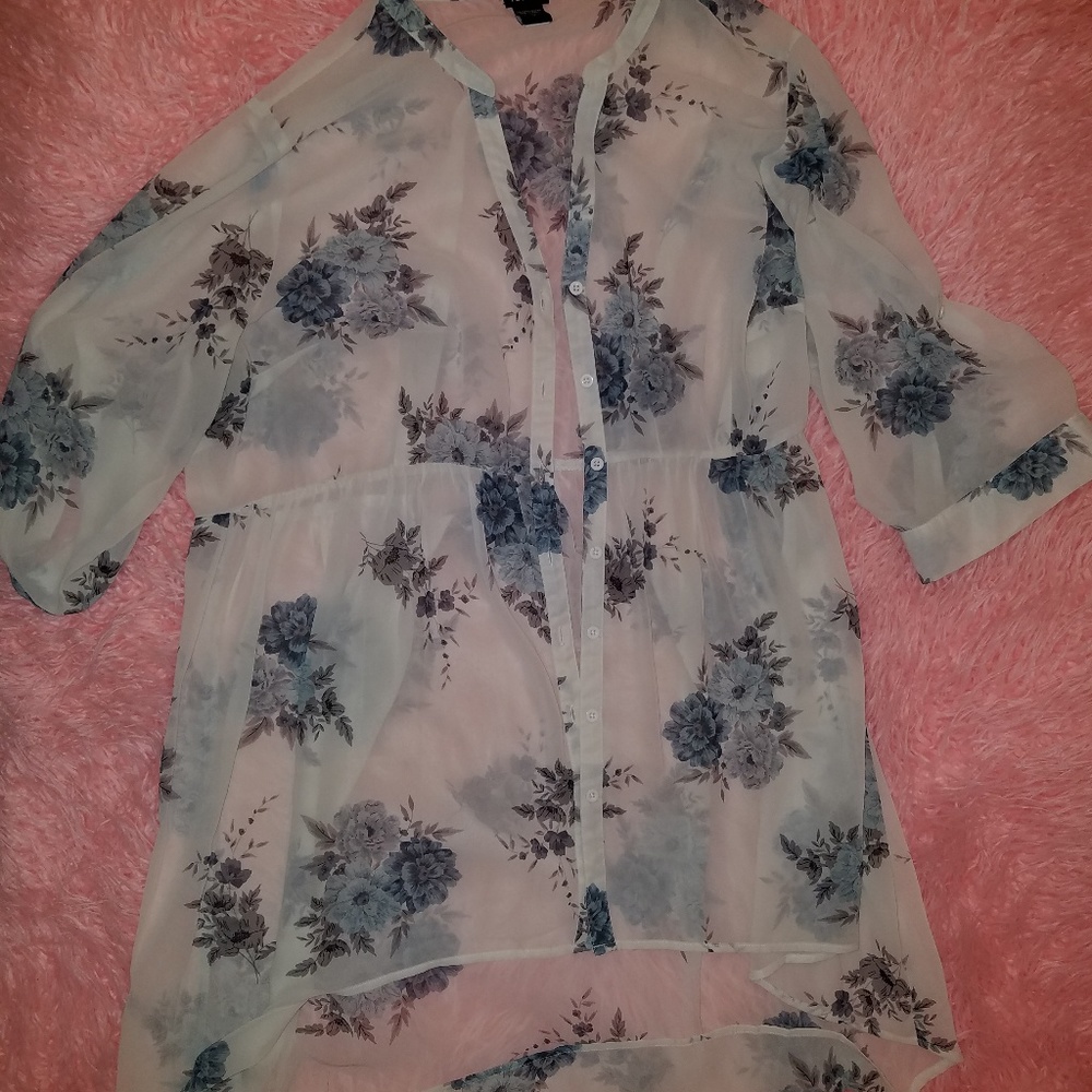 Torrid Ivory Chiffon Flower Hi Lo Button Down Top